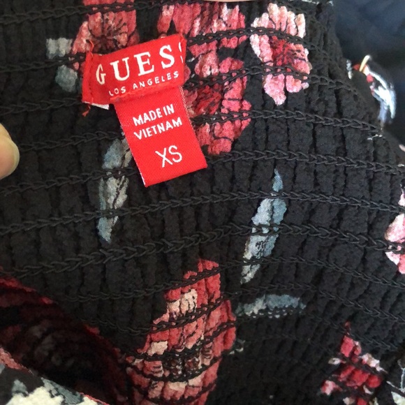 Guess Long Floral Romper. - Picture 8 of 9